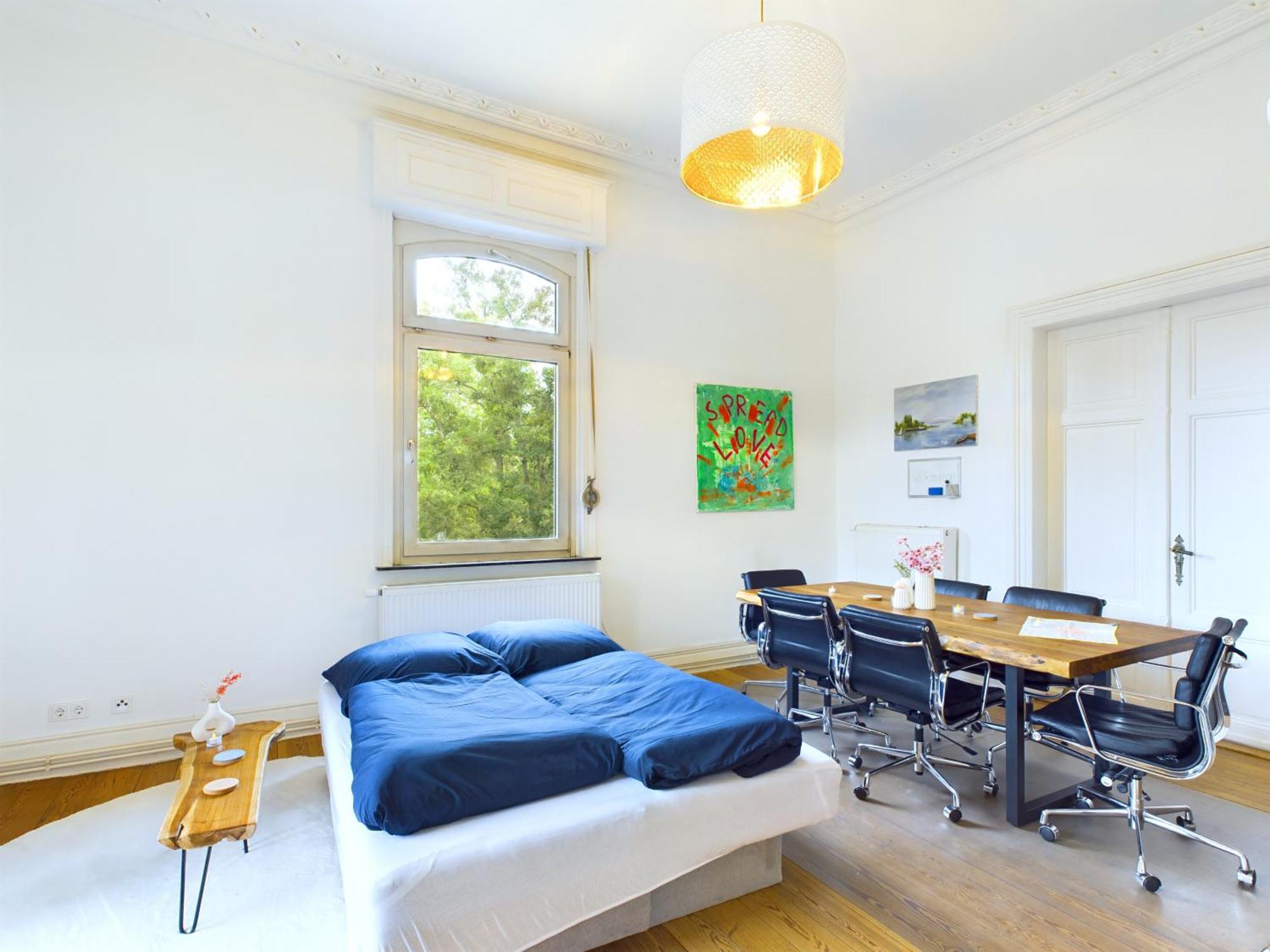 Stilvolle Altbauwohnung Am Kurpark, Zentral, Fuer Bis Zu 8 Personen