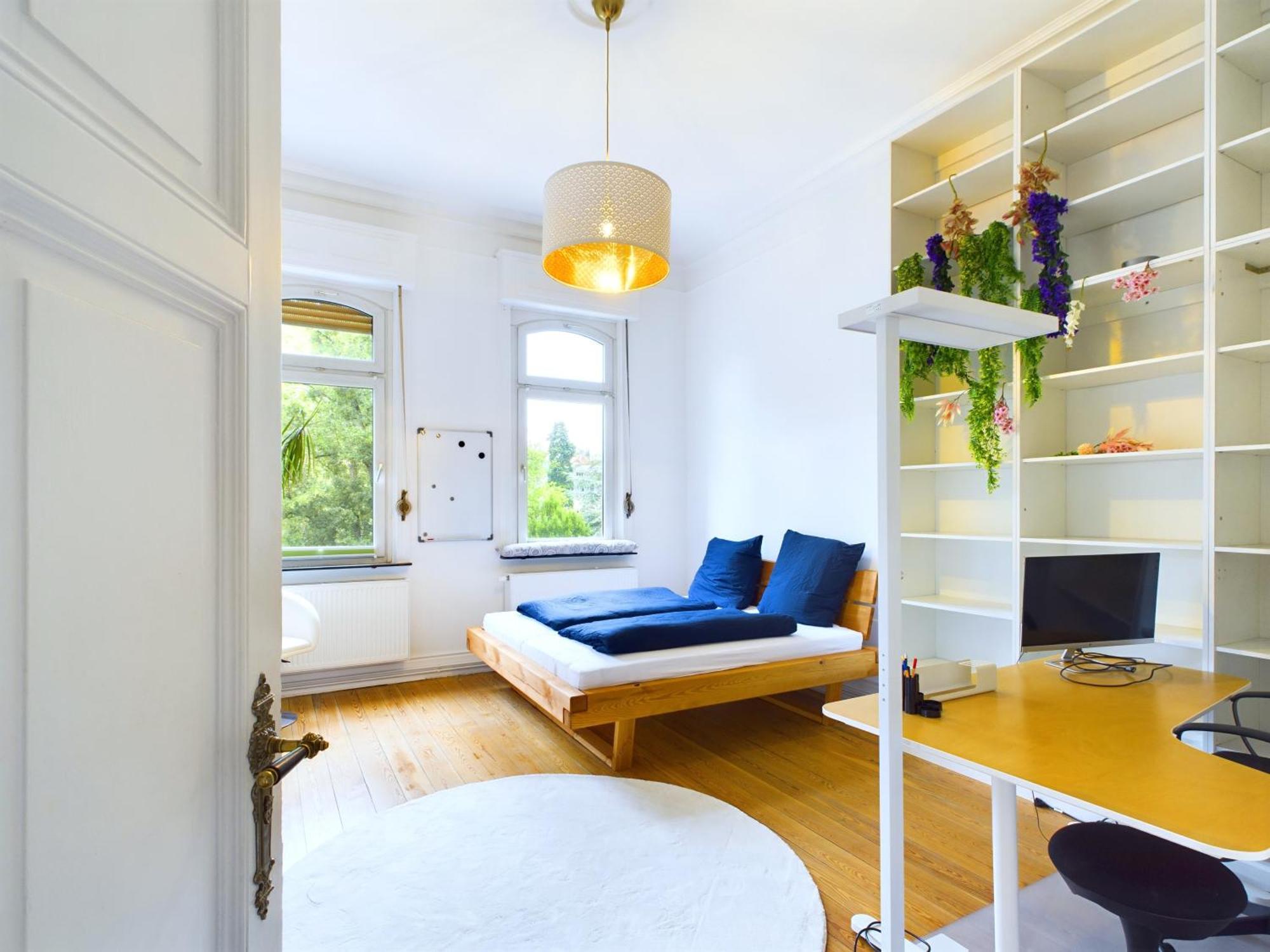 Appartement Stilvolle Altbauwohnung Am Kurpark, Zentral, Fuer Bis Zu 8 Personen